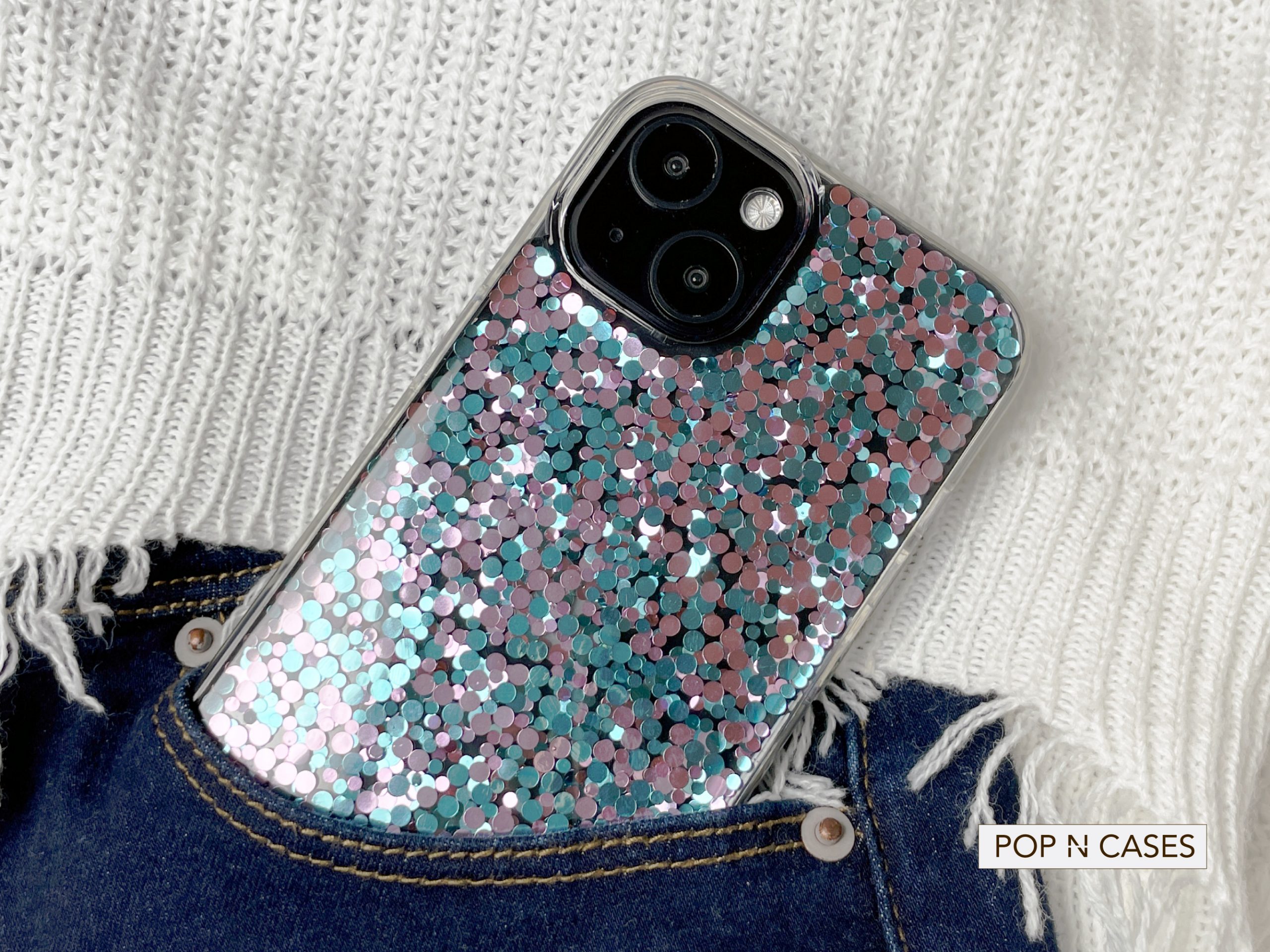 Fashionista.Outfit.With.METALLIC.BUBBLE.GLITTER.IPHONE.PHONE.CASE.ACCESSORY.FASHION.SHOP.CANADA.OFFINSTYLE