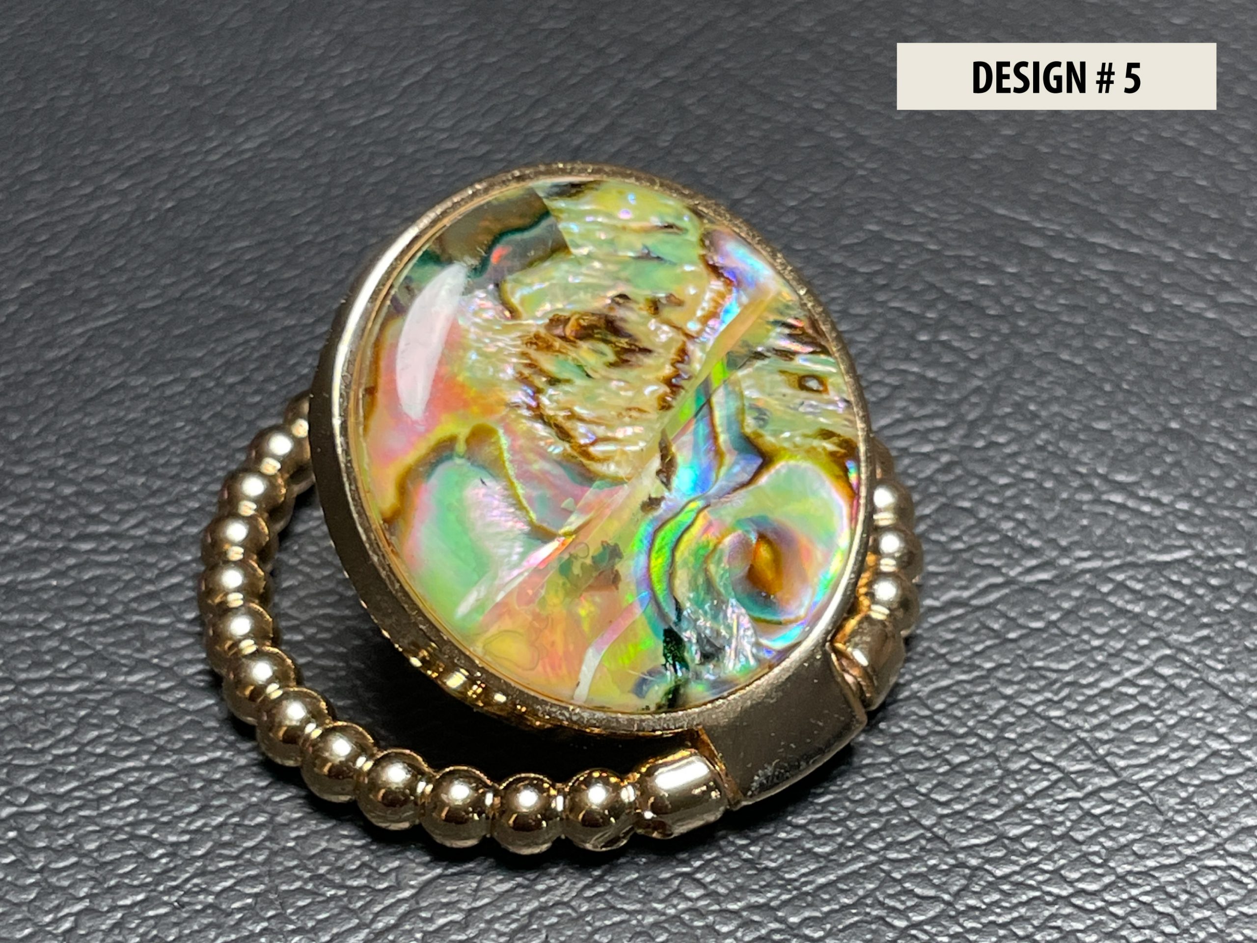 natural-shell-phone-ring-holder-design5-gold.beaded