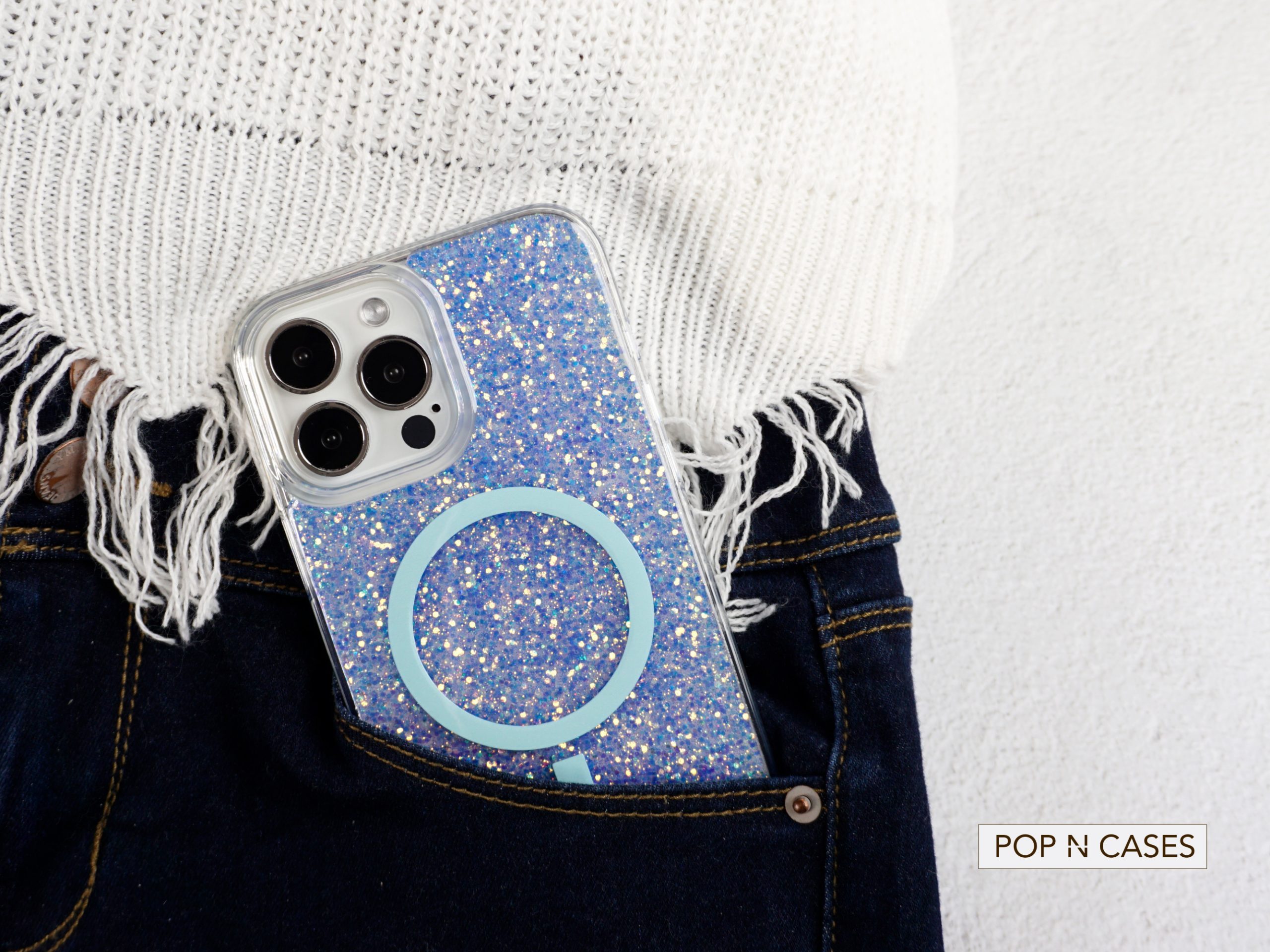 Fashionista.Outfit.With.Blue.Gold.Glitter.Iphone.Phone.Case.Outfit.Accessory.Canada