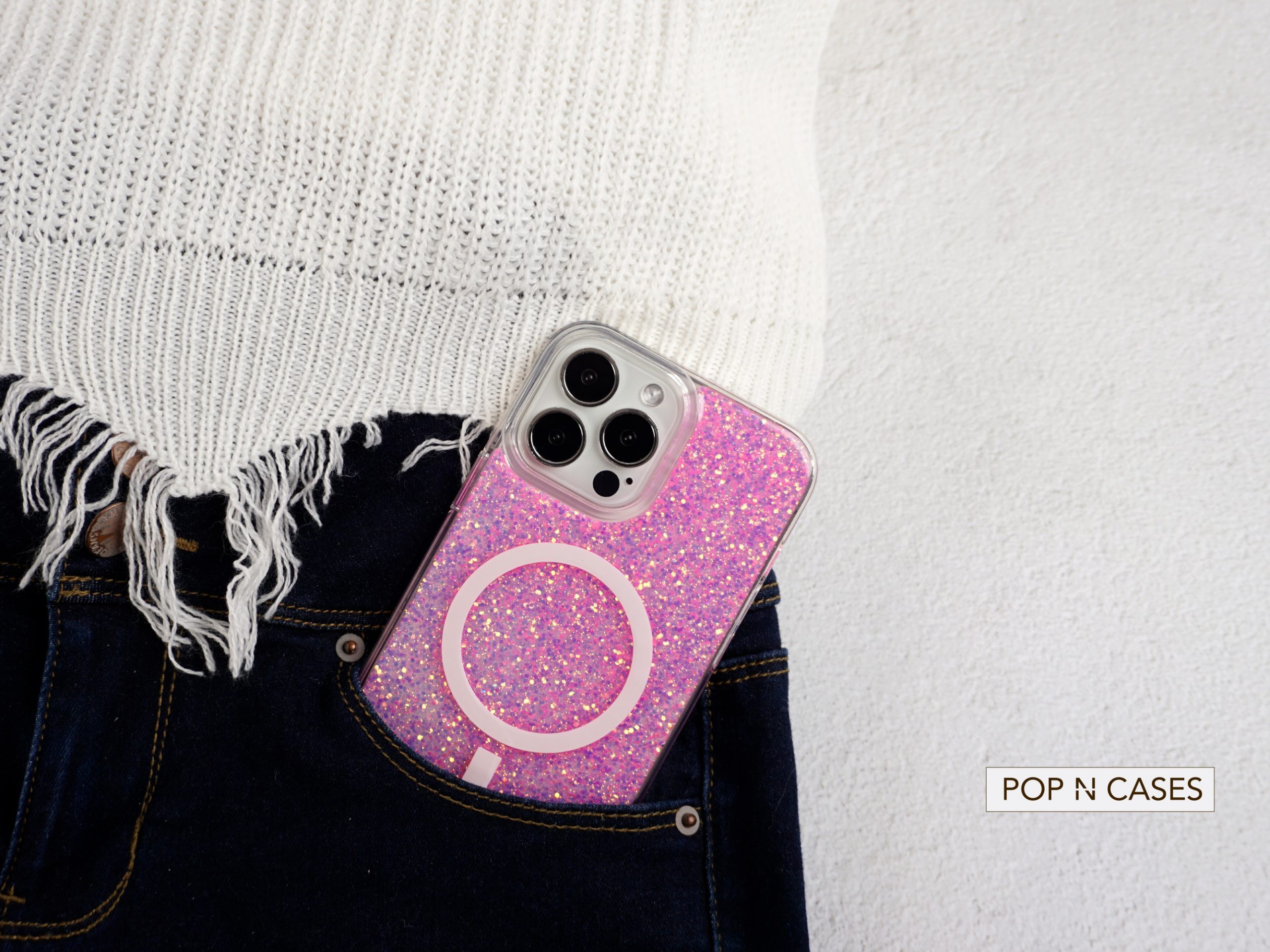 Pink.iPhone.Stylish.Case.In.Casual.Fashion.Jeans